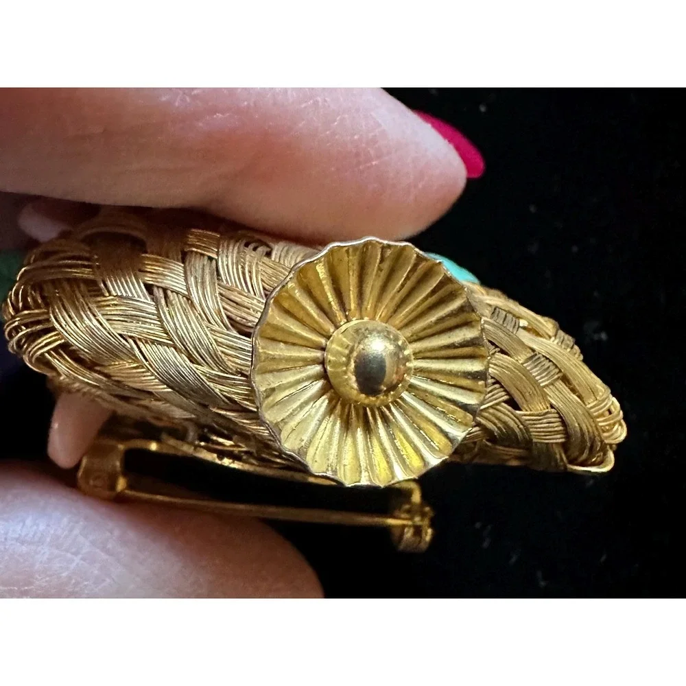 Vintage Flower Basket Brooch Woven Wire‎ & Molded Glass Beads